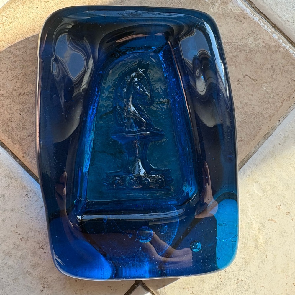 Kosta Boda Erik Hoglund Cobalt Glass Sweden Elegant Blue Glass Horse Accent